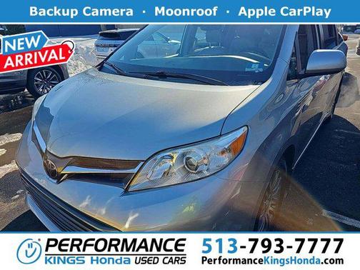 2020 Toyota Sienna XLE