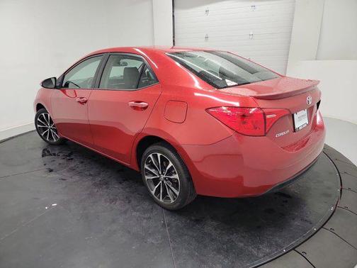 Barcelona Red Metallic 2017 Toyota Corolla SE