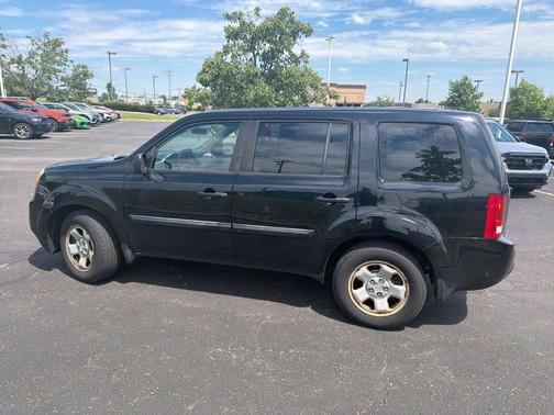 Crystal Black Pearl 2015 Honda Pilot LX