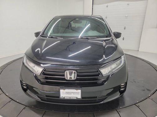 Crystal Black Pearl 2023 Honda Odyssey Sport