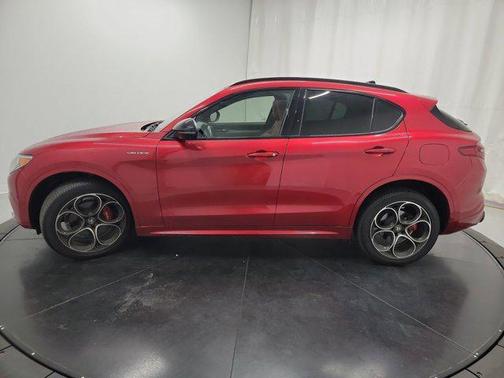 2023 Alfa Romeo Stelvio Veloce AWD