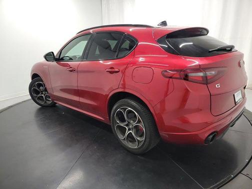 2023 Alfa Romeo Stelvio Veloce AWD