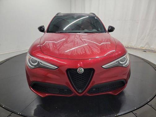 2023 Alfa Romeo Stelvio Veloce AWD