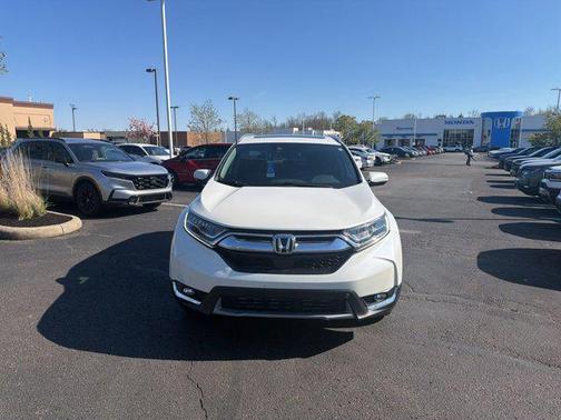 White Diamond Pearl 2018 Honda CR-V Touring