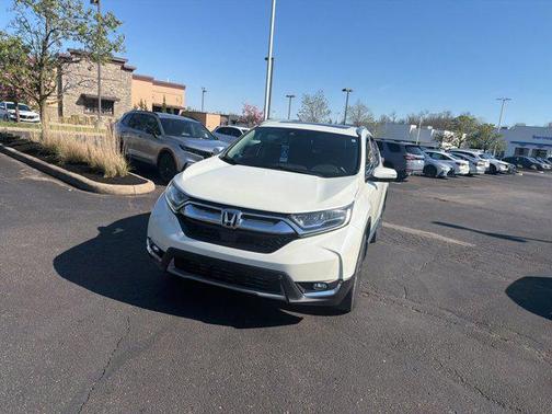 White Diamond Pearl 2018 Honda CR-V Touring