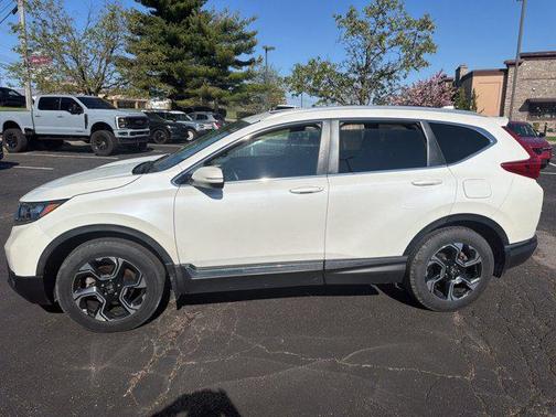White Diamond Pearl 2018 Honda CR-V Touring