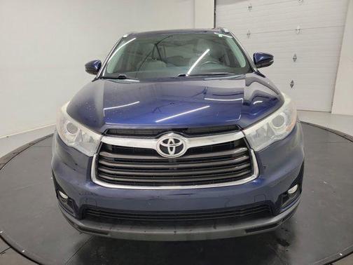 Nautical Blue Metallic 2016 Toyota Highlander XLE