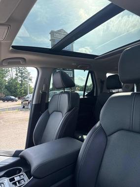 Platinum White Pearl 2025 Honda Pilot Elite