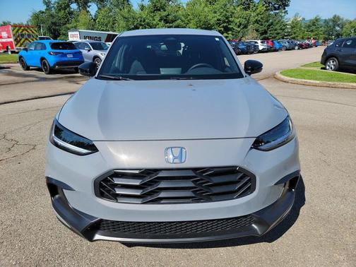 Urban Gray Pearl 2027 Honda HR-V Sport AWD