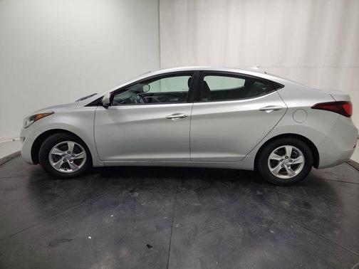 Radiant Silver 2014 Hyundai ELANTRA SE