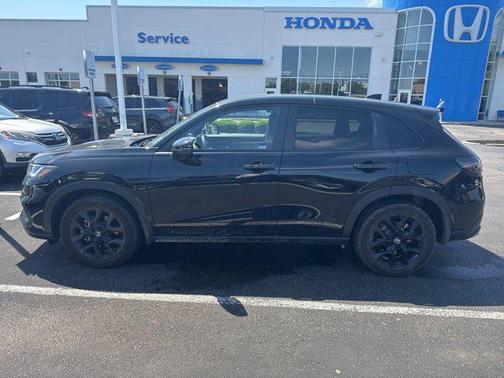 Crystal Black Pearl 2024 Honda HR-V AWD Sport