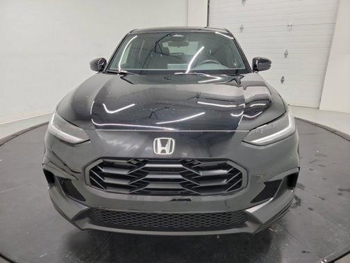 Crystal Black Pearl 2024 Honda HR-V AWD Sport