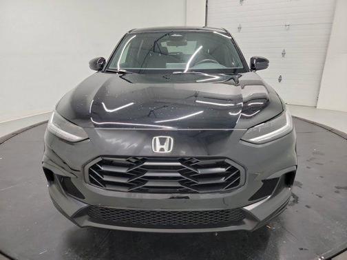 Crystal Black Pearl 2024 Honda HR-V AWD Sport