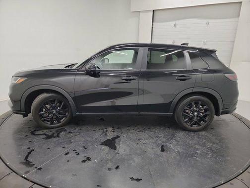 Crystal Black Pearl 2024 Honda HR-V AWD Sport