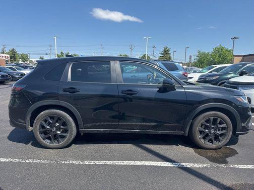 Crystal Black Pearl 2024 Honda HR-V AWD Sport