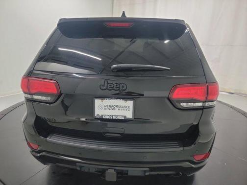 2022 Jeep Grand Cherokee Laredo