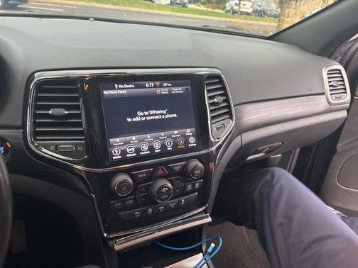 2022 Jeep Grand Cherokee Laredo