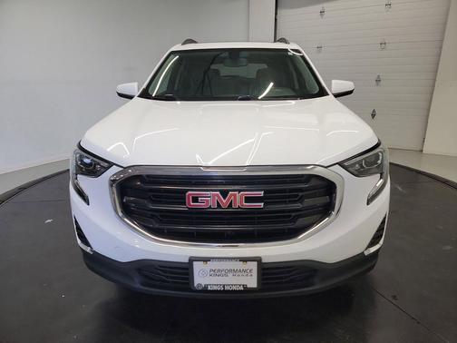 Summit White 2018 GMC Terrain SLE