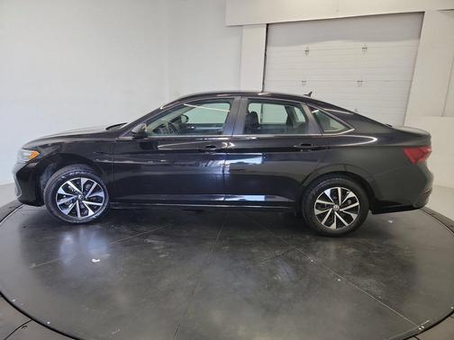 Deep Black Pearl 2024 Volkswagen Jetta 1.5T S