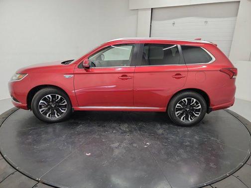 Rally Red Metallic 2018 Mitsubishi Outlander PHEV SEL