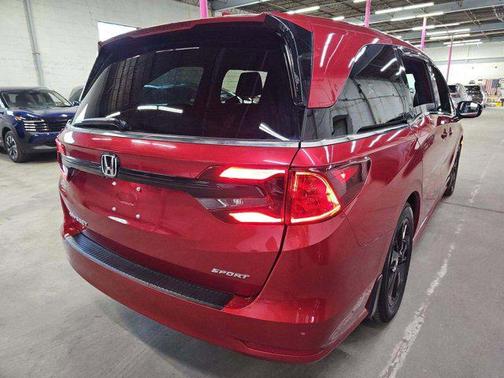 Radiant Red Metallic II 2023 Honda Odyssey Sport