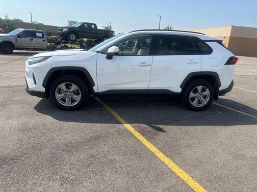 2023 Toyota RAV4 XLE