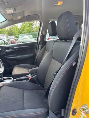 Helios Yellow Pearl 2018 Honda Fit Sport
