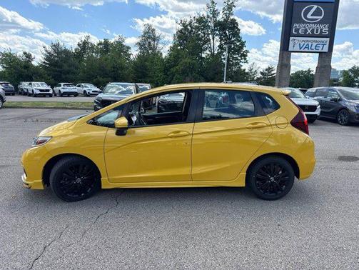 Helios Yellow Pearl 2018 Honda Fit Sport