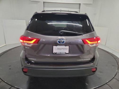 2017 Toyota Highlander Hybrid XLE