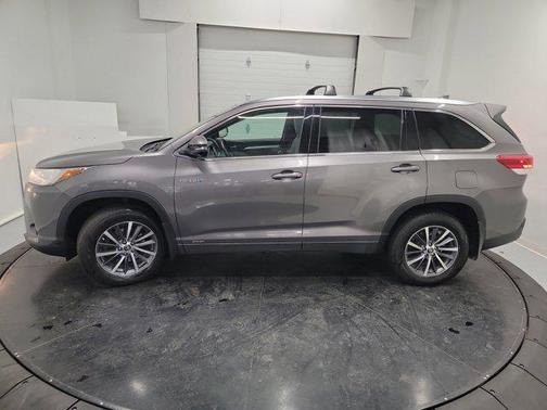 2017 Toyota Highlander Hybrid XLE