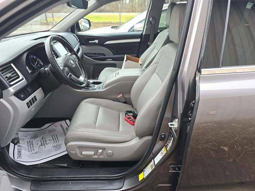 2017 Toyota Highlander Hybrid XLE