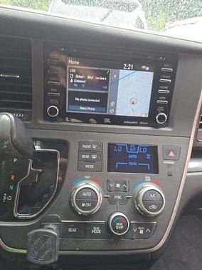 Celestial Silver Metallic 2020 Toyota Sienna SE