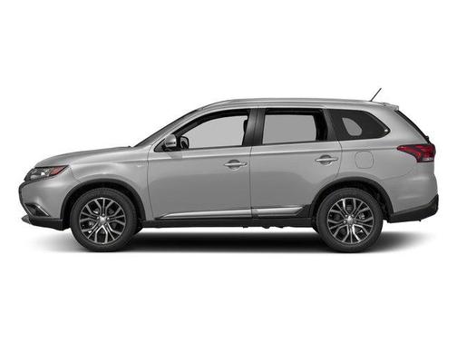 Diamond White Pearl 2018 Mitsubishi Outlander SE