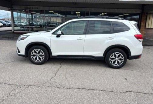 2022 Subaru Forester Premium