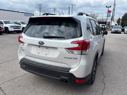 2022 Subaru Forester Premium