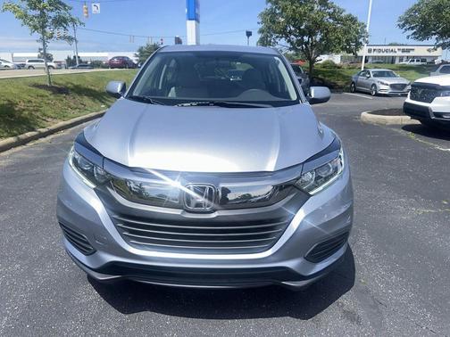 Lunar Silver Metallic 2019 Honda HR-V LX