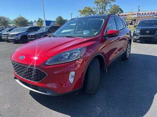 2020 Ford Escape Titanium