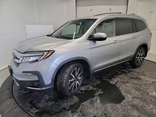 2019 Honda Pilot Touring 8-Passenger