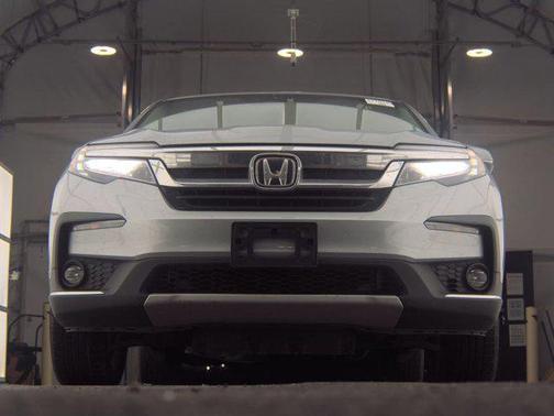 2019 Honda Pilot Touring 8-Passenger