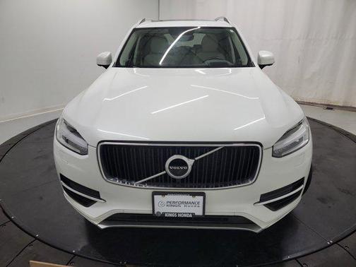 2019 Volvo XC90 T6 Momentum