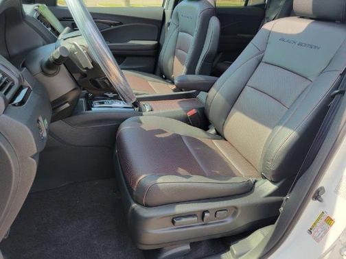 2023 Honda Ridgeline Black