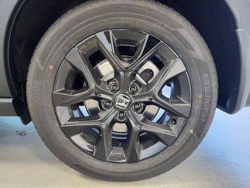Nordic Forest Pearl 2023 Honda HR-V AWD Sport