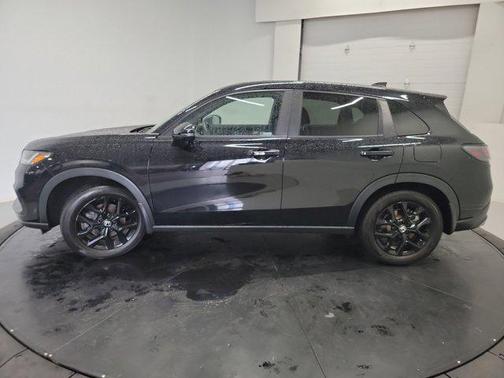 Crystal Black Pearl 2023 Honda HR-V 2WD Sport