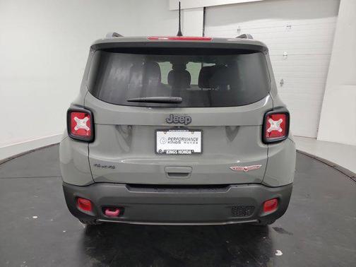 Sting-Gray Clearcoat 2021 Jeep Renegade Trailhawk
