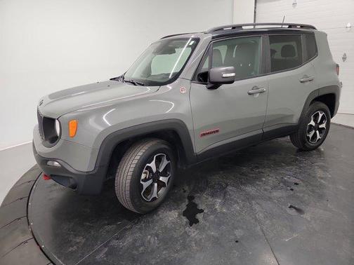 Sting-Gray Clearcoat 2021 Jeep Renegade Trailhawk