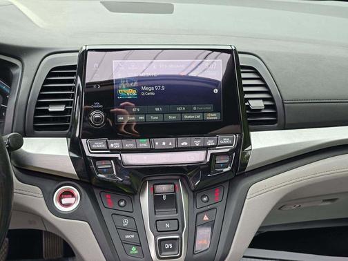 Gray 2018 Honda Odyssey Touring