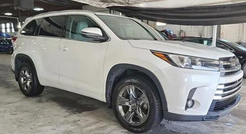 2017 Toyota Highlander Limited