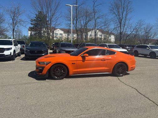 Magnetic 2017 Ford Mustang GT