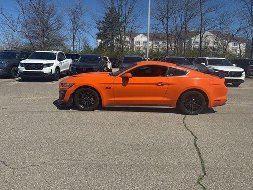 Magnetic 2017 Ford Mustang GT