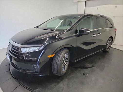 Crystal Black Pearl 2023 Honda Odyssey EX-L